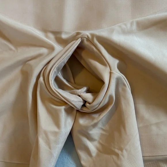 Maidenform Women's Tan Shapewear Shorts - Picture 6 of 9